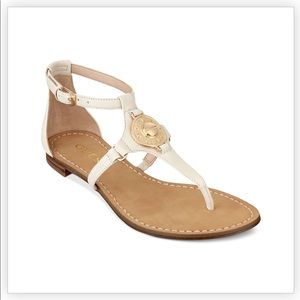 Guess t-strap sandal white and gold
